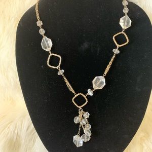 Silver tone necklace with crystals! ❣️